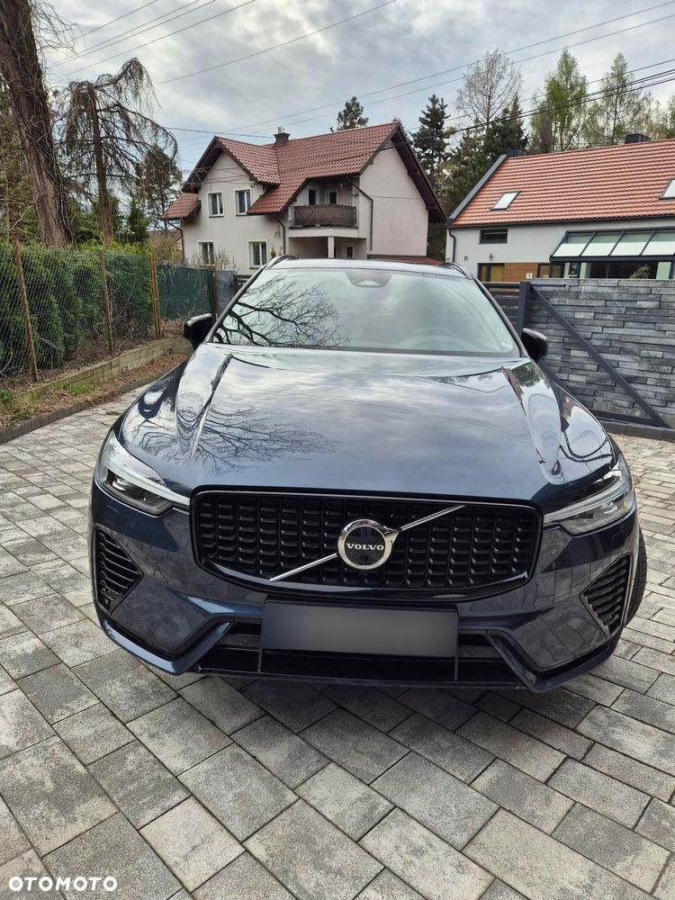 Volvo XC 60 T6 Plug-In Hybrid AWD R-Design - 2