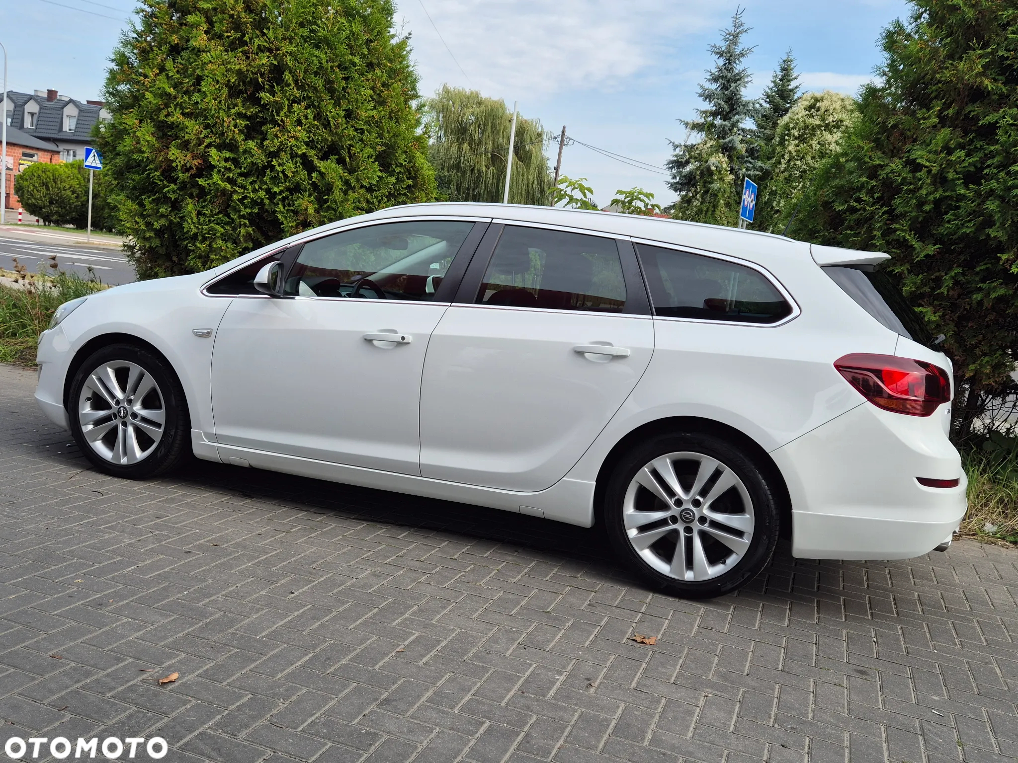 Opel Astra 1.6 Turbo Caravan Cosmo - 7