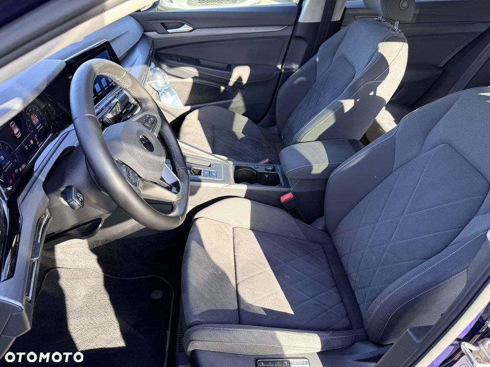Volkswagen Golf 1.5 eTSI EVO Style DSG - 9