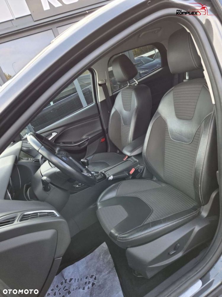 Ford Focus - 9