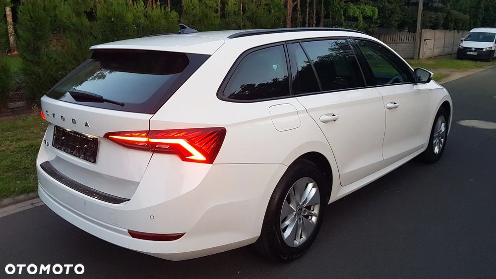 Skoda Octavia 2.0 TDI Edition Plus - 36