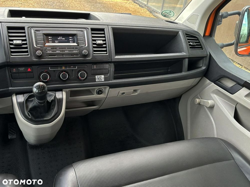 Volkswagen Transporter - 23