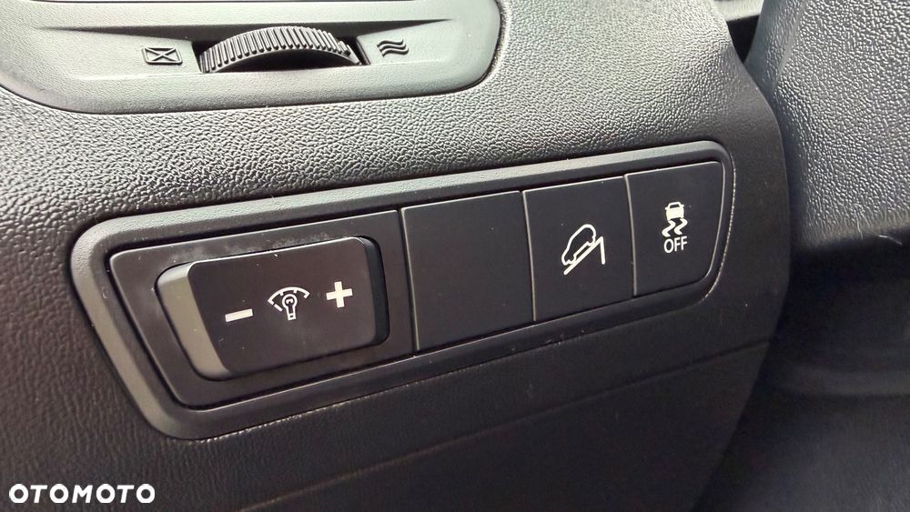 Hyundai ix35 1.6 2WD Fifa World Cup Edition - 22