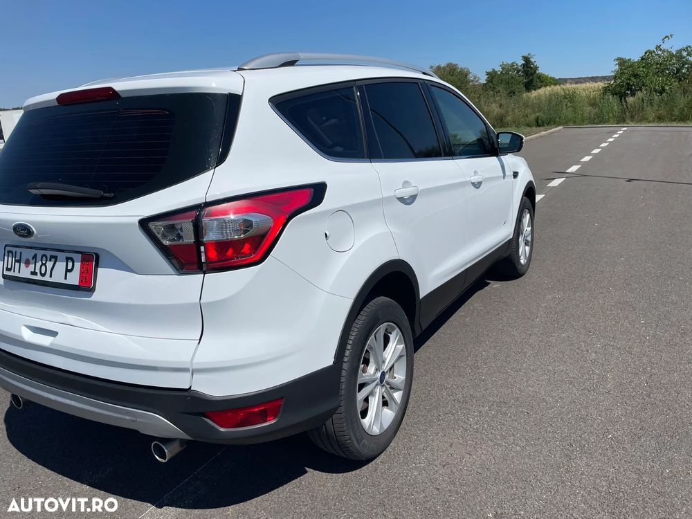 Ford Kuga 2.0 TDCi 4x4 Aut. Titanium - 10
