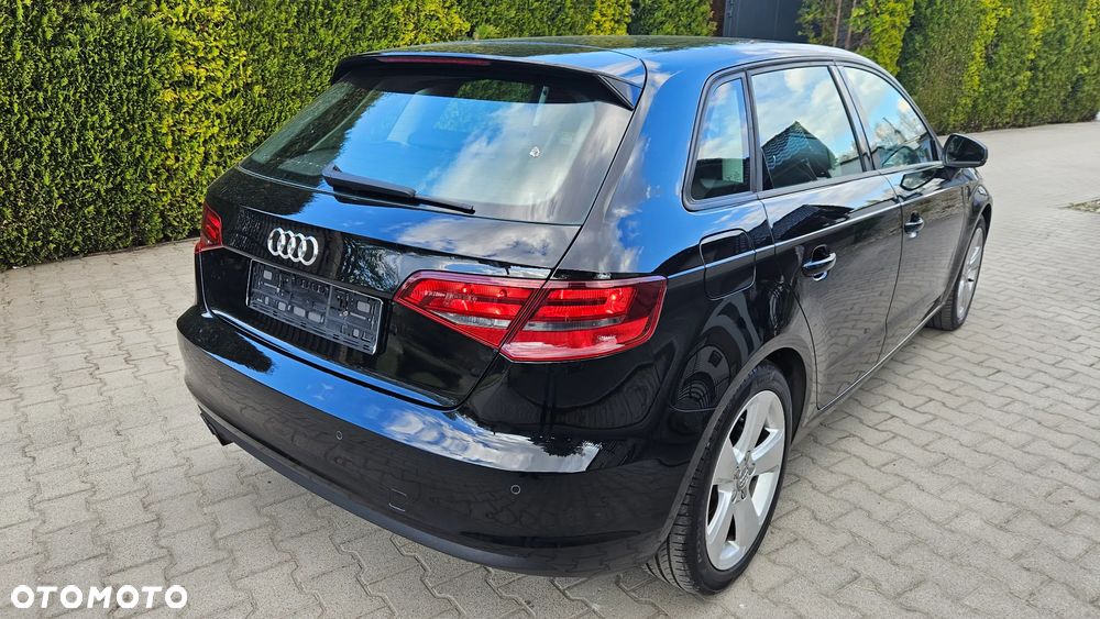 Audi A3 Sportback 1.4 TFSI Attraction - 2