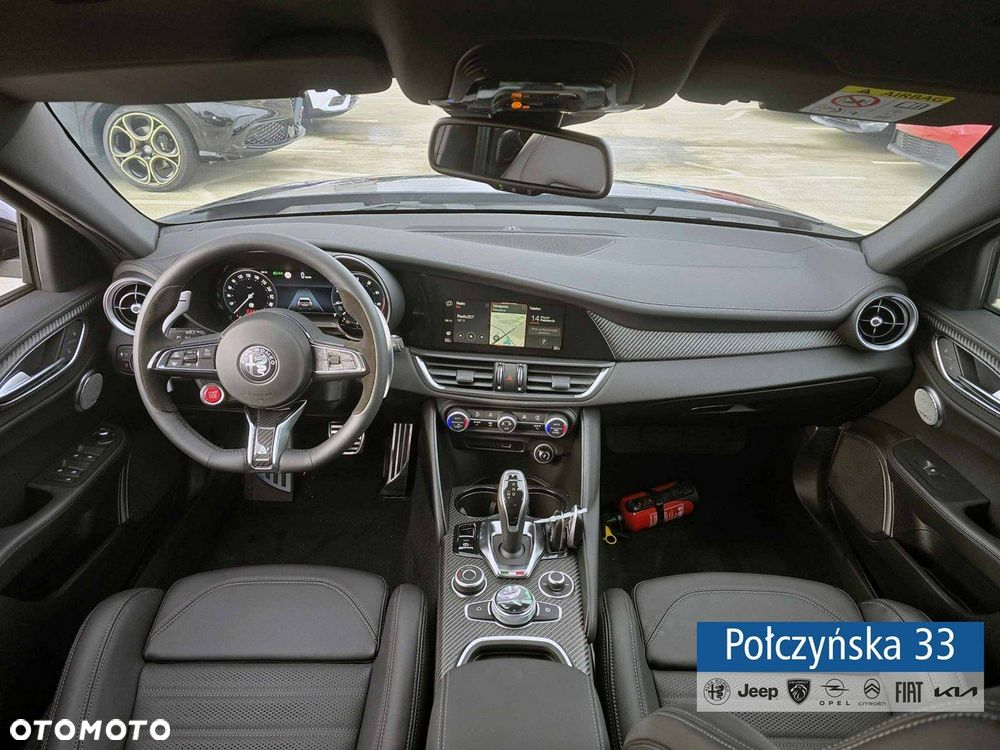 Alfa Romeo Giulia - 11
