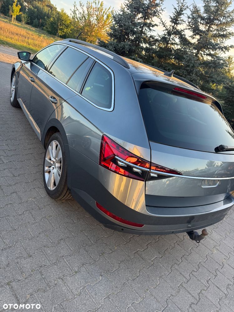 Skoda Superb 2.0 TDI DSG Premium Edition - 1