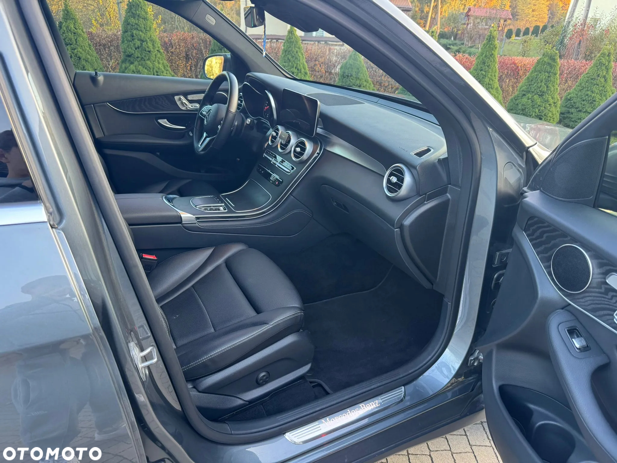 Mercedes-Benz GLC 300 Coupe 4Matic 9G-TRONIC - 13