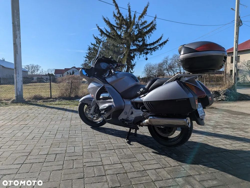 Honda ST - 8