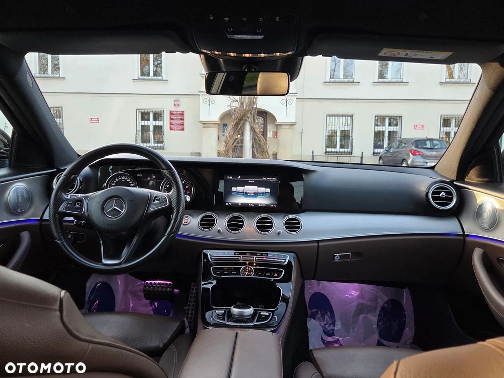 Mercedes-Benz Klasa E 400 Avantgarde - 16