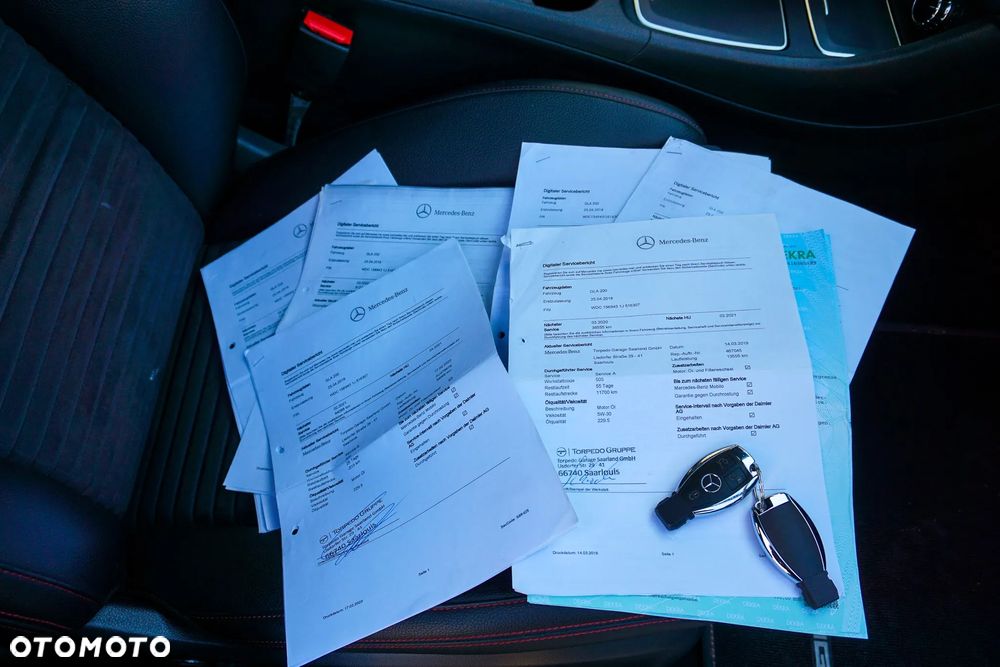 Mercedes-Benz GLA 200 7G-DCT AMG Line - 10