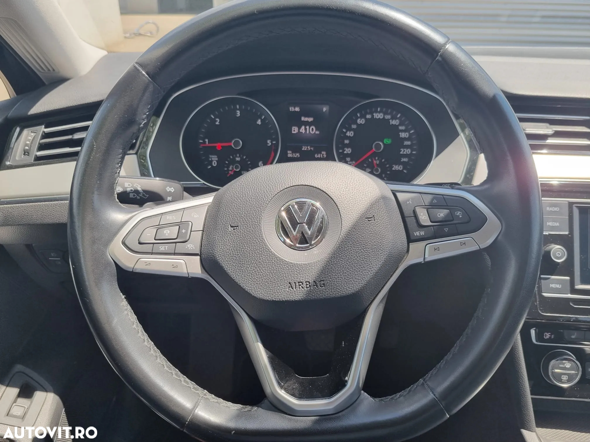 Volkswagen Passat 2.0 TDI DSG Highline - 16