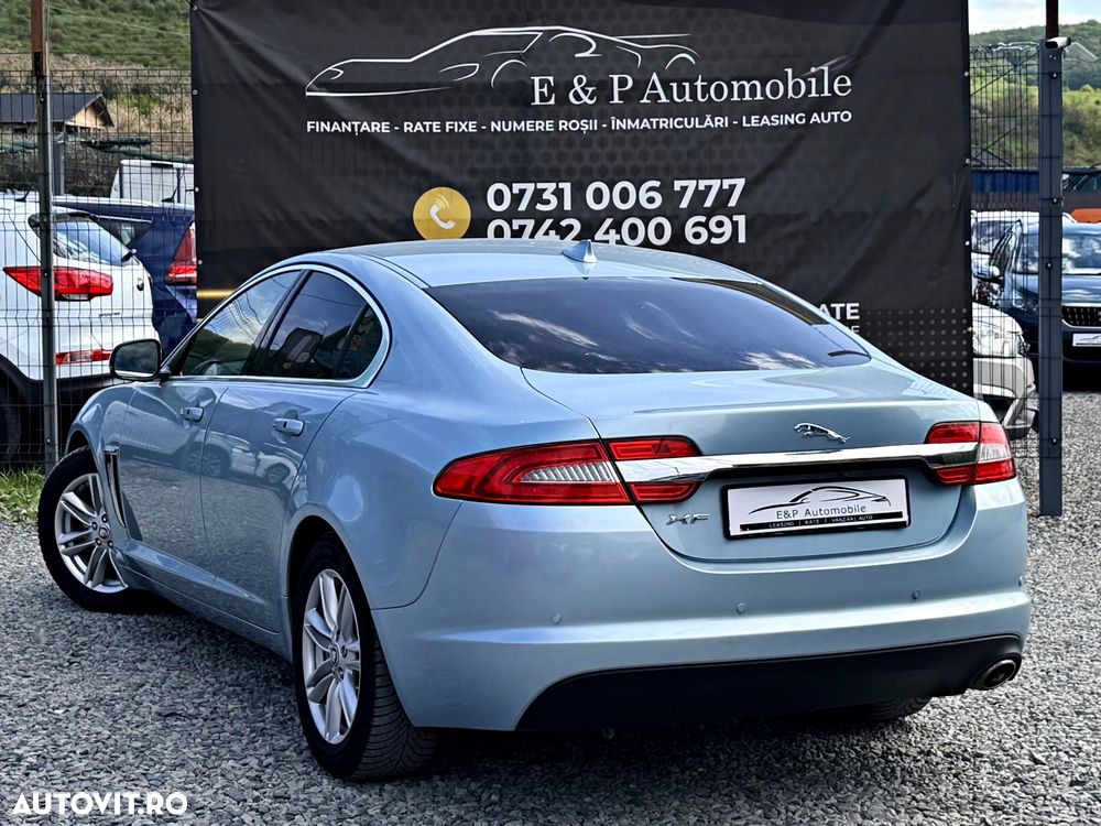 Jaguar XF 2.2D Premium Luxury - 4