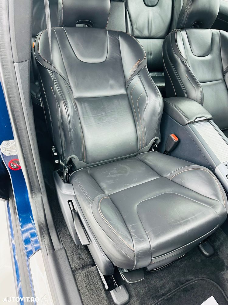 Volvo XC 60 D4 Ocean Race - 21