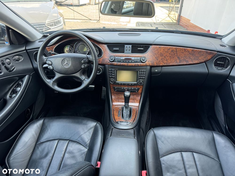 Mercedes-Benz CLS 350 CGI - 24