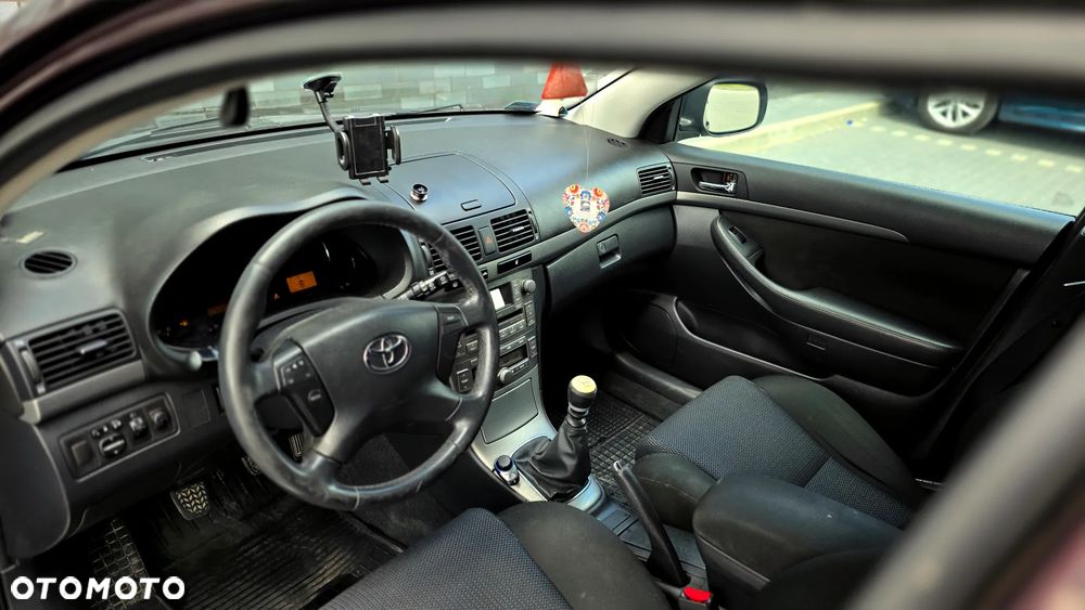 Toyota Avensis 2.0 D-4D Sol Premium - 10