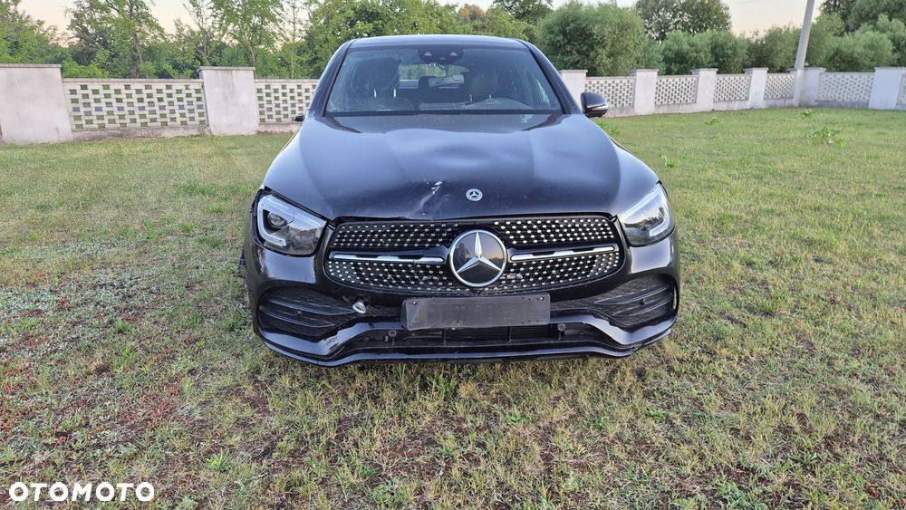Mercedes-Benz GLC 300 d 4Matic 9G-TRONIC AMG Line - 23