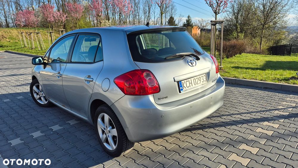 Toyota Auris 1.6 VVT-i Team - 5
