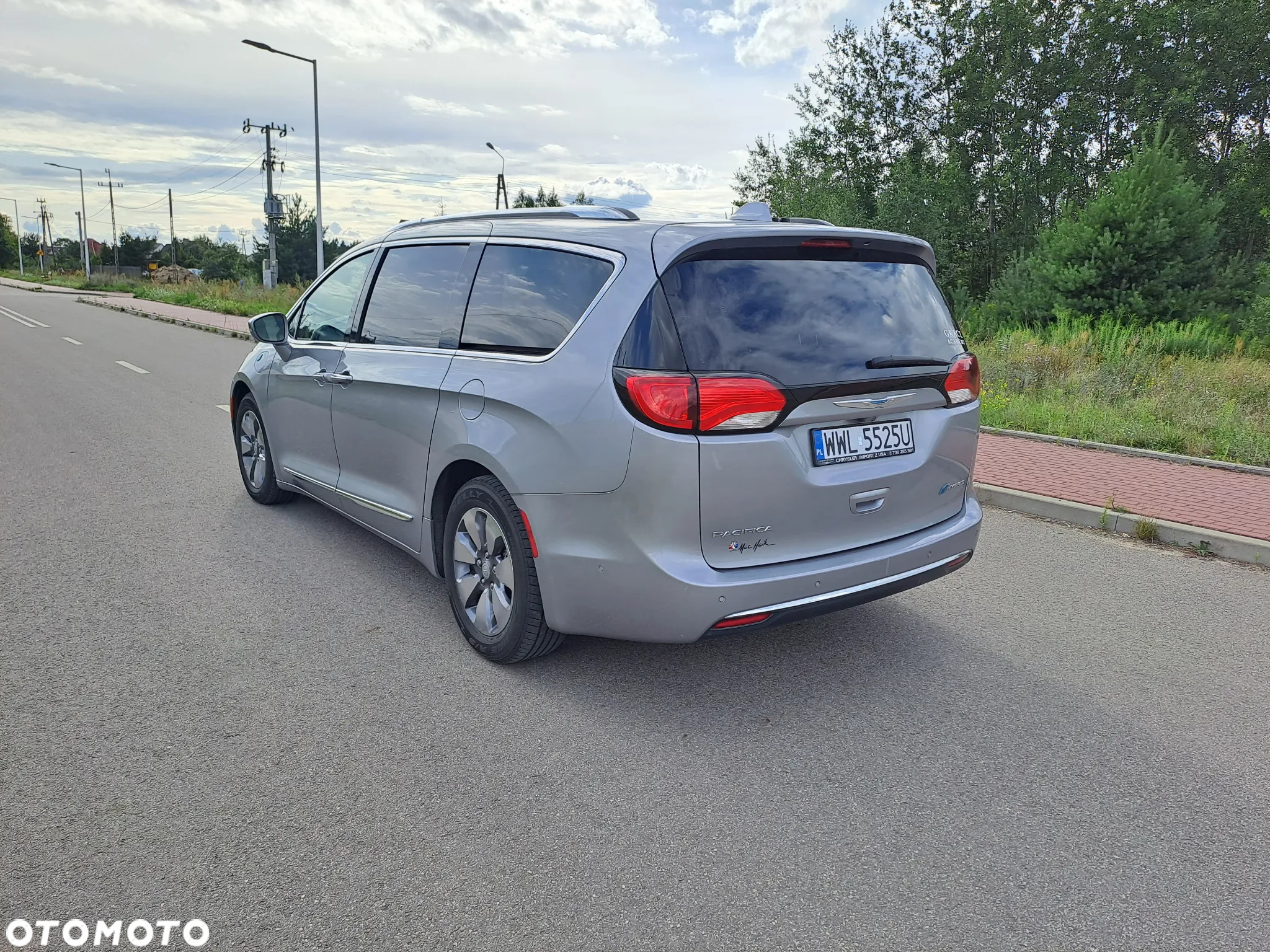 Chrysler Pacifica - 19