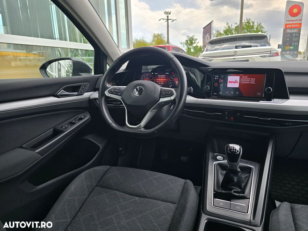 Volkswagen Golf - 21