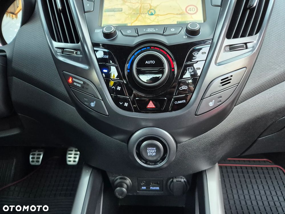 Hyundai Veloster - 19
