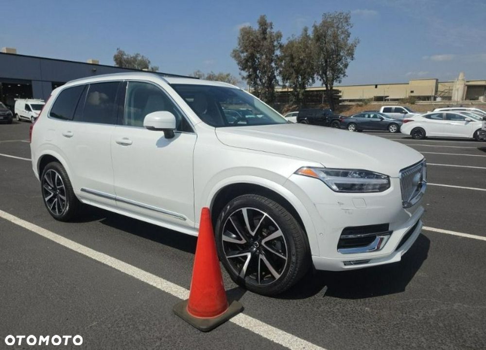 Volvo XC 90 - 3