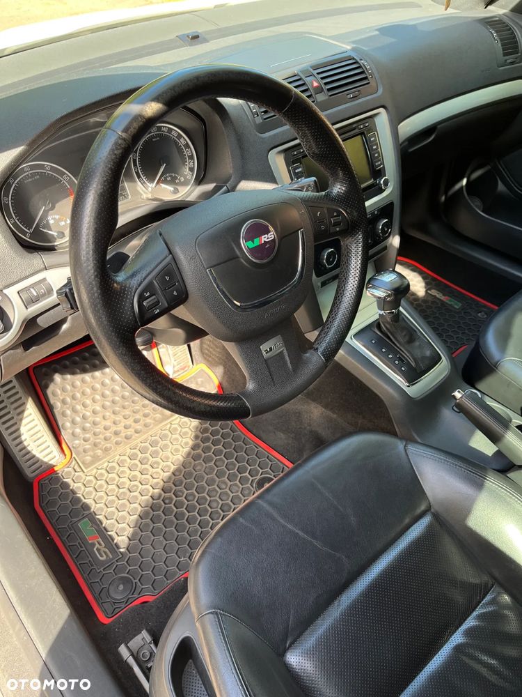 Skoda Octavia 2.0 TFSI RS DSG - 12