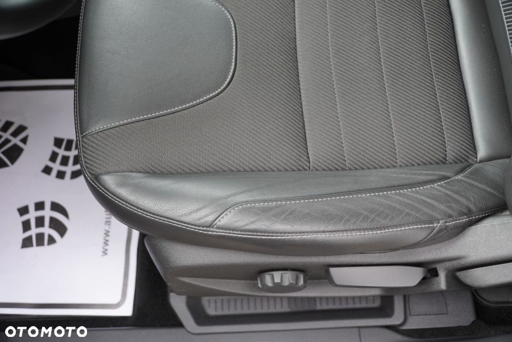 Ford Kuga 1.5 EcoBoost 2x4 Titanium - 13