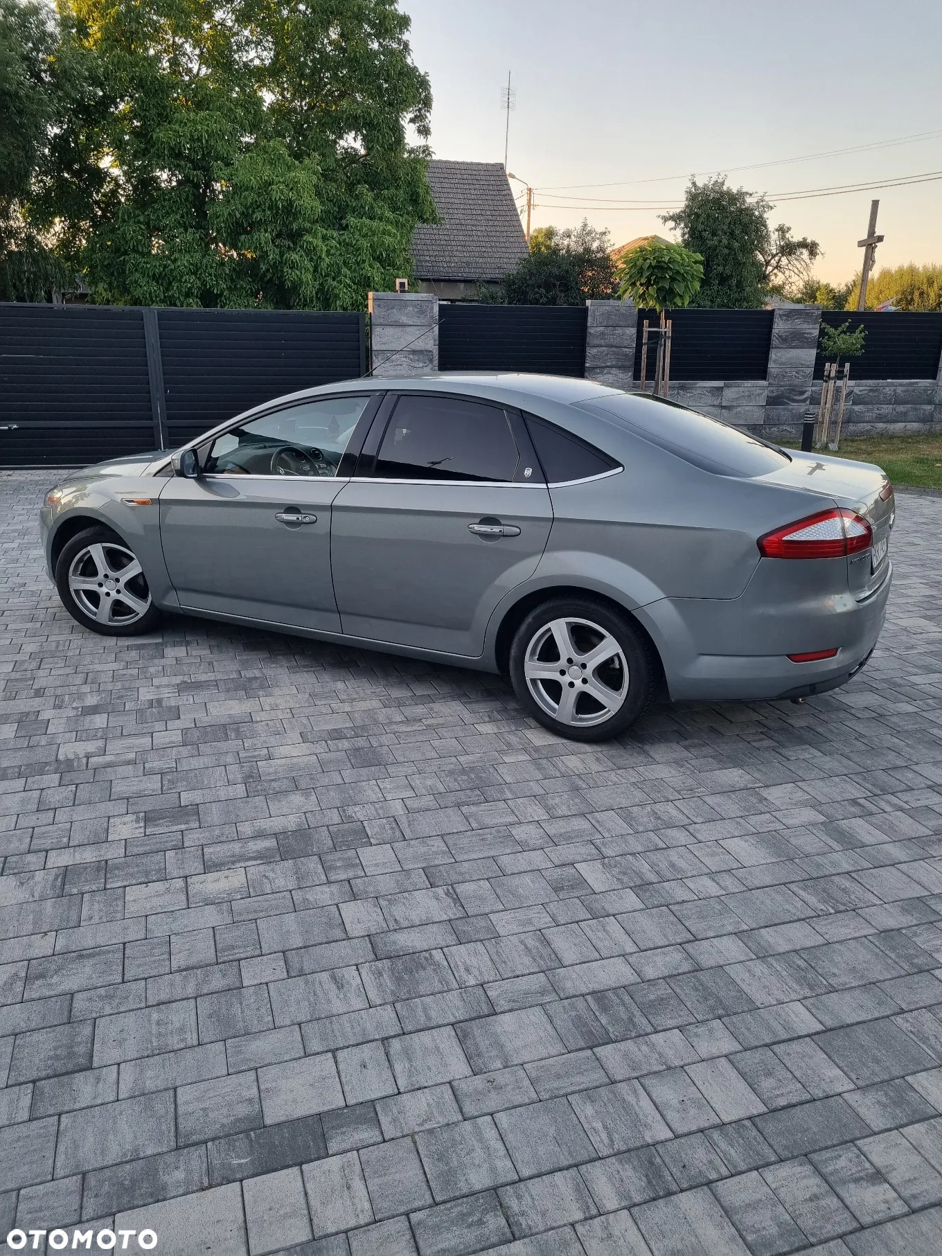 Ford Mondeo 2.0 TDCi Ghia X - 25