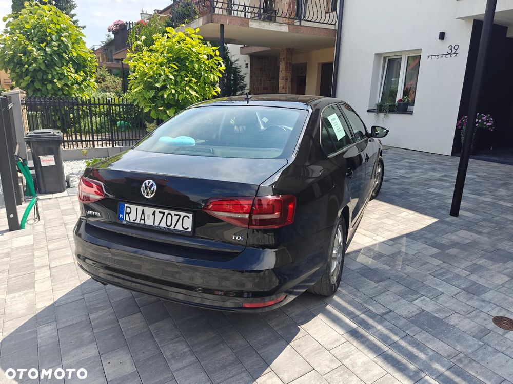 Volkswagen Jetta 2.0 TDI DPF BMT Trendline - 4
