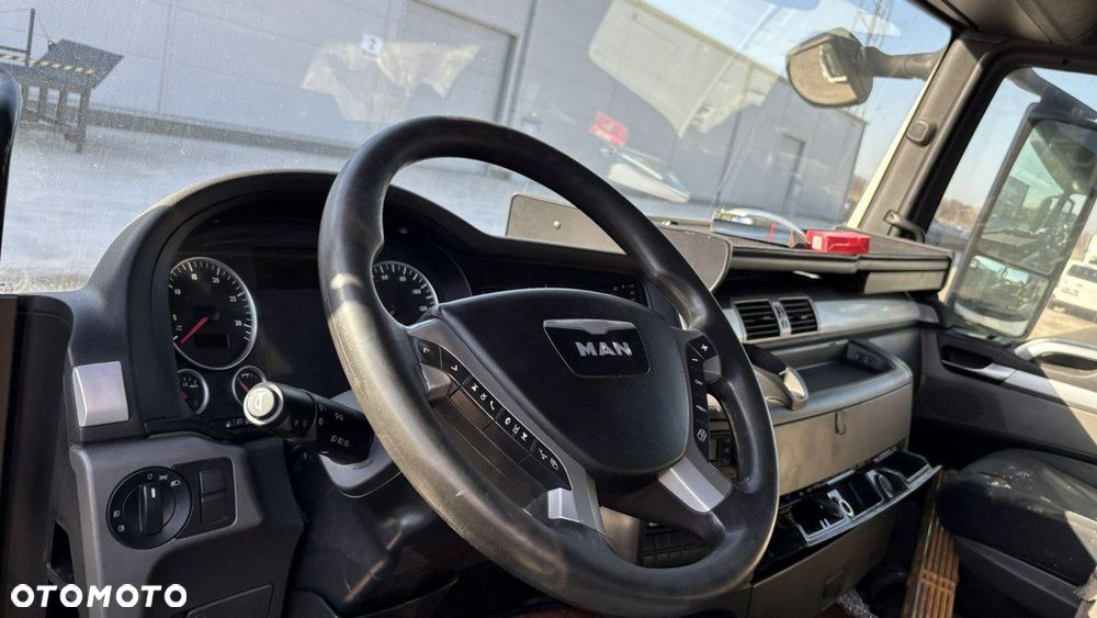 MAN TGX - 9