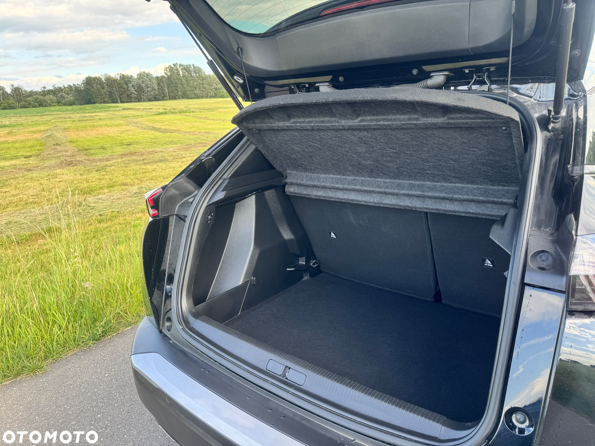 Peugeot 2008 1.2 PureTech Allure S&S - 24