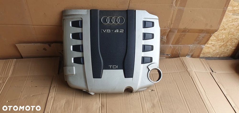 Osłona pokrywa silnika Audi A8 D3 4.2 TDI 057103925 - 1