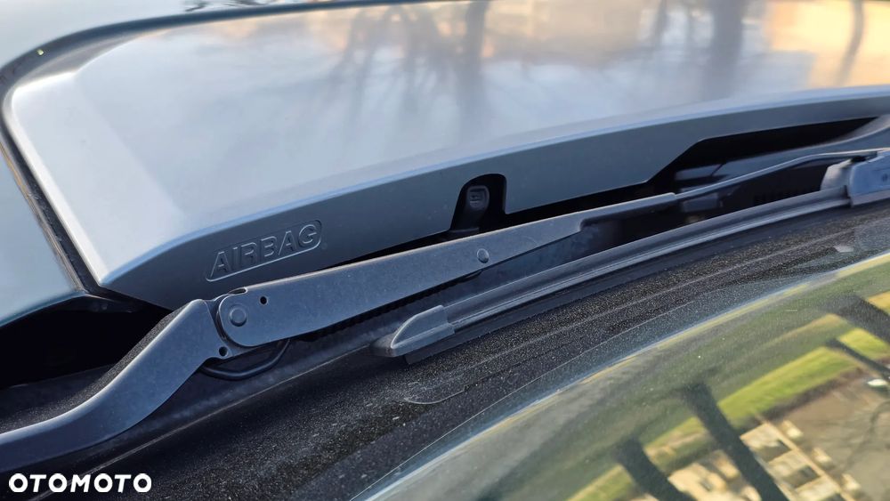 Land Rover Discovery Sport 2.0 TD4 HSE Luxury - 37