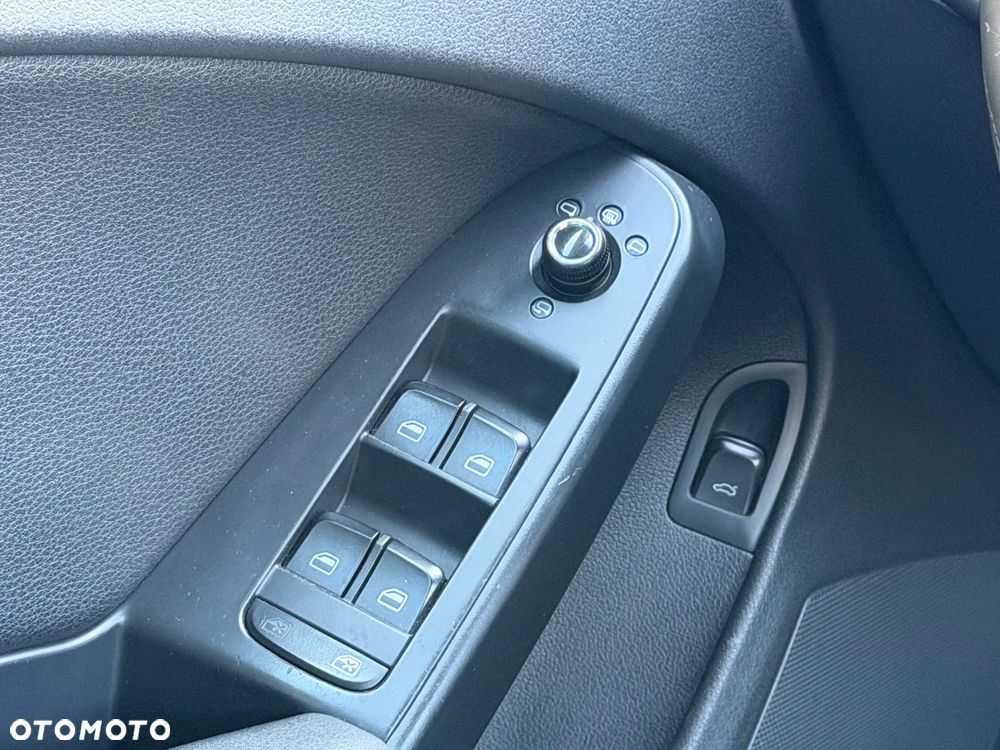 Audi A4 Limousine 2.0 TDI DPF multitronic Ambition - 14