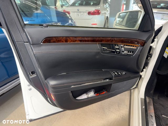 Mercedes-Benz Klasa S - 25