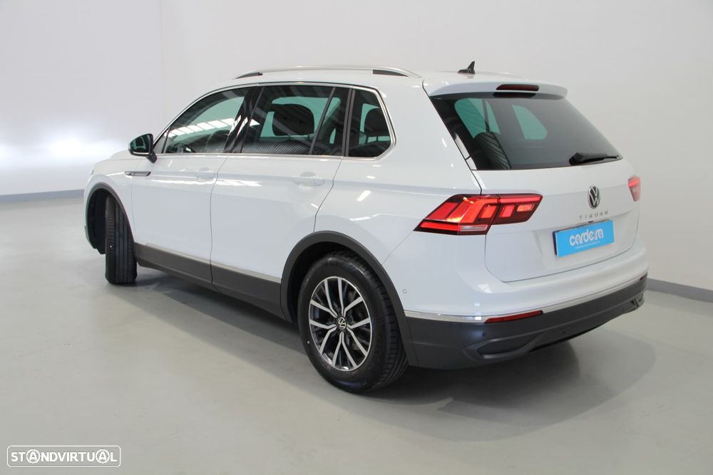 VW Tiguan 2.0 TDI Life DSG - 36