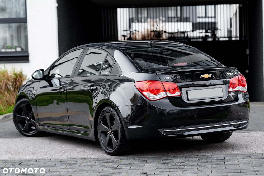 Chevrolet Cruze 1.8 LT - 9