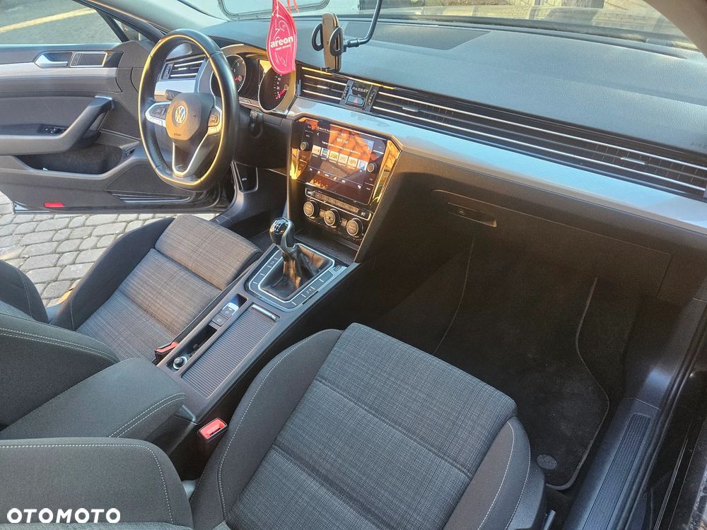 Volkswagen Passat 1.5 TSI OPF Elegance - 14