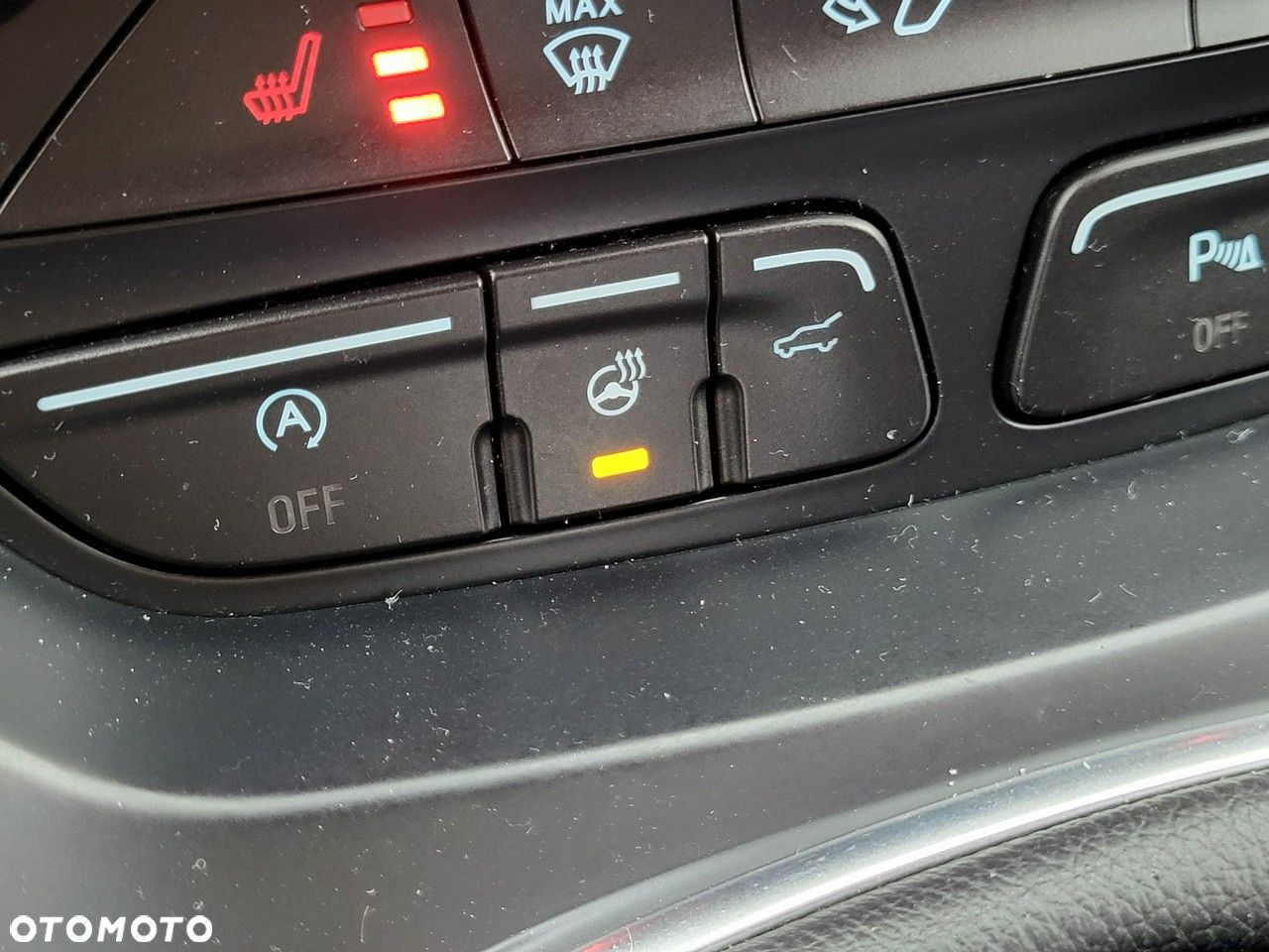 Ford Kuga - 28
