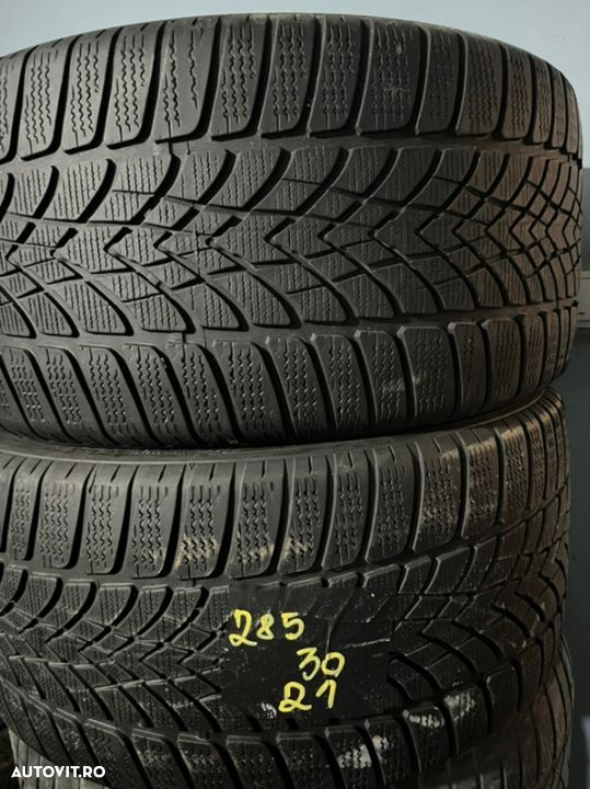 285 30 21 Dunlop iarna 2 buc 500lei bucata