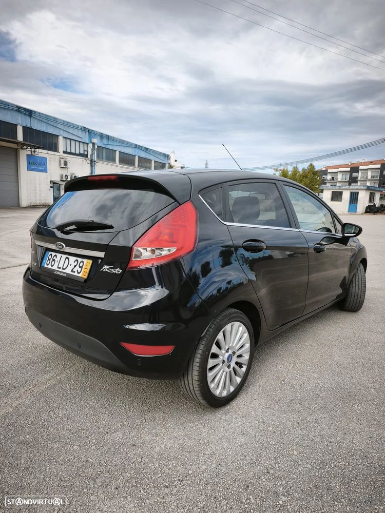 Ford Fiesta 1.6 TDCi Titanium - 5