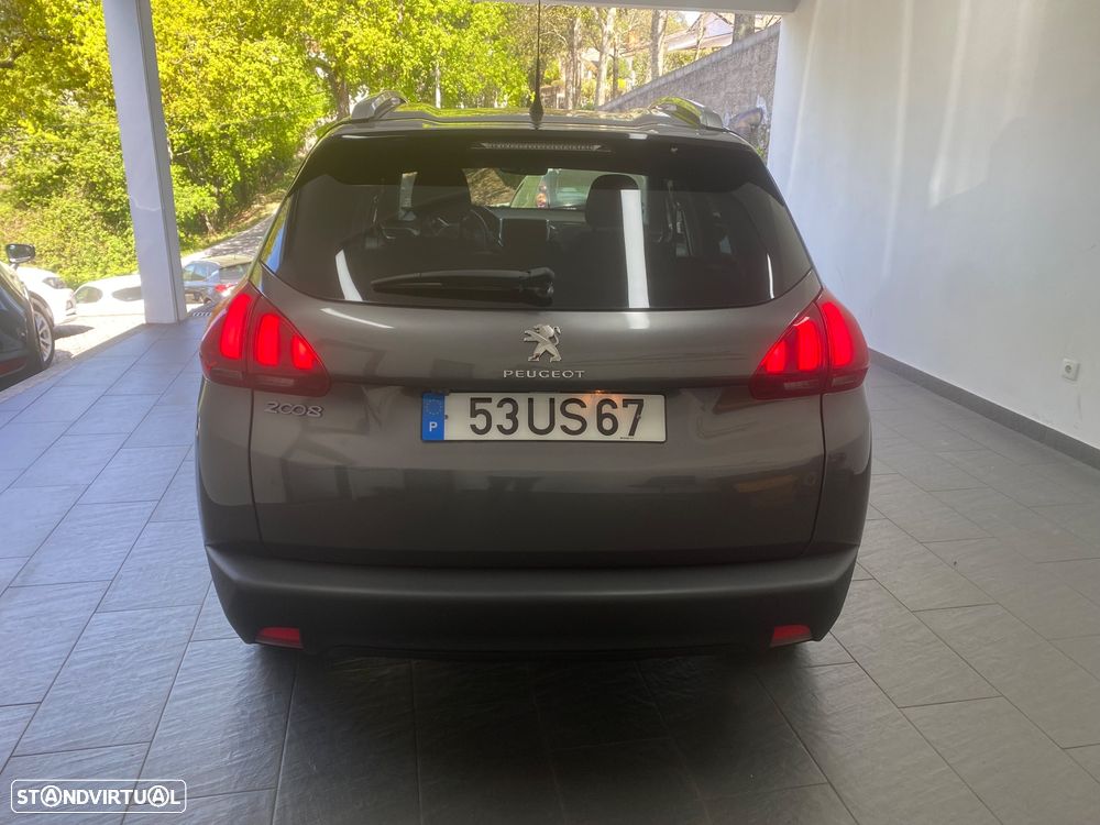 Peugeot 2008 1.6 BlueHDi Style - 4