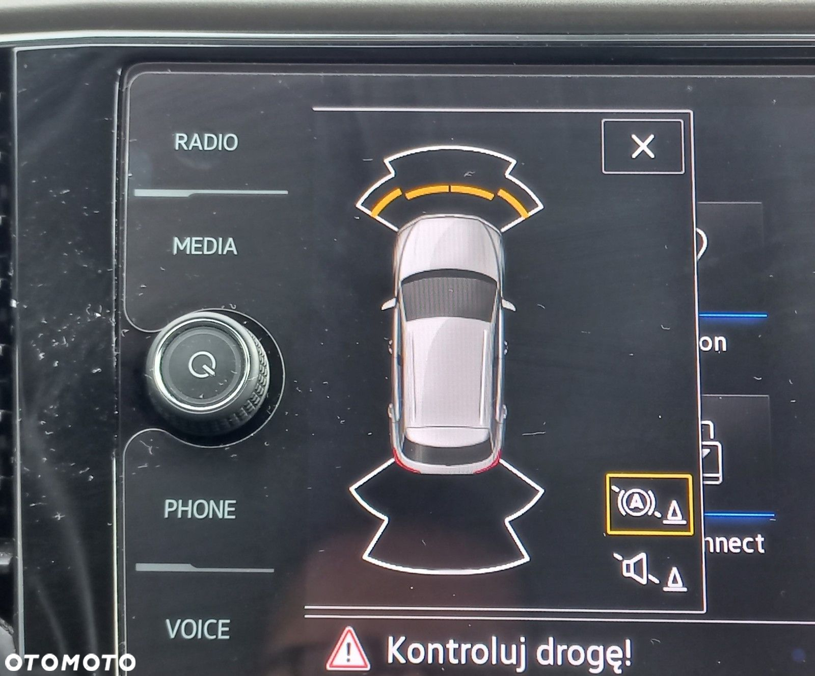 Volkswagen T-Roc - 18