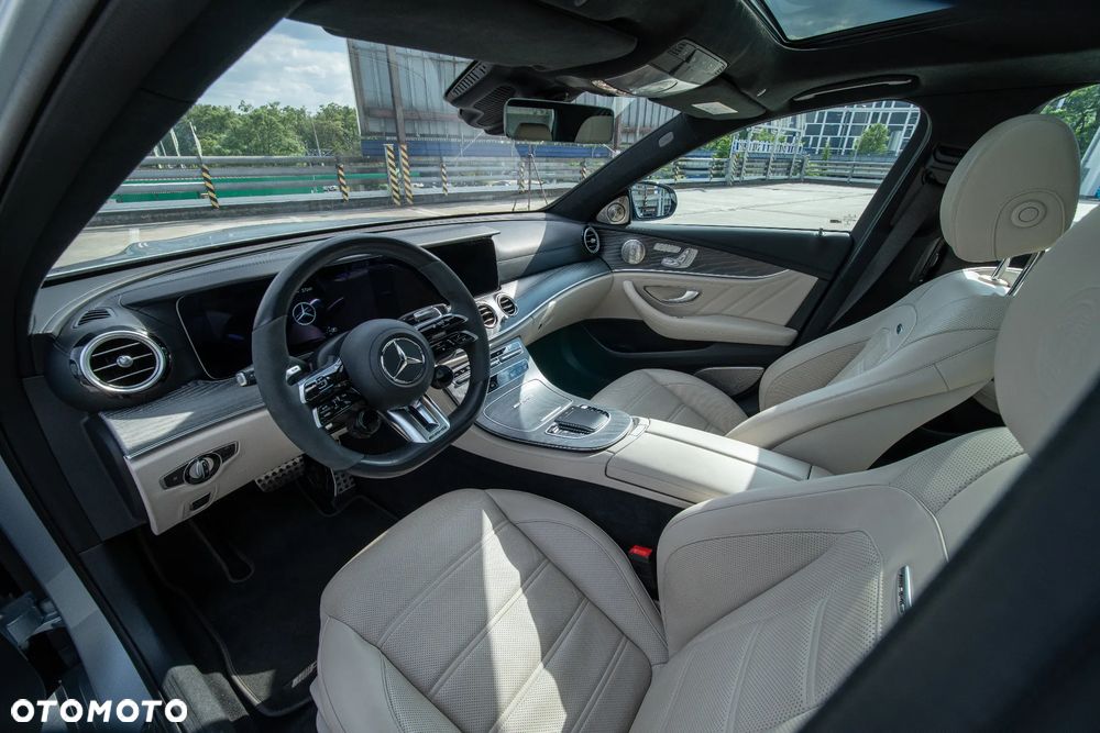 Mercedes-Benz Klasa E - 17