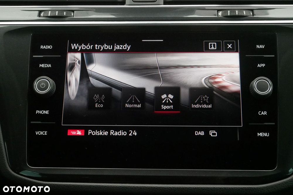 Volkswagen Tiguan 2.0 TDI SCR Elegance DSG - 28