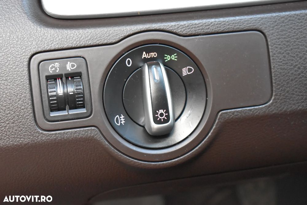 Volkswagen Passat 1.6 TDI BlueMotion Technology Highline - 16