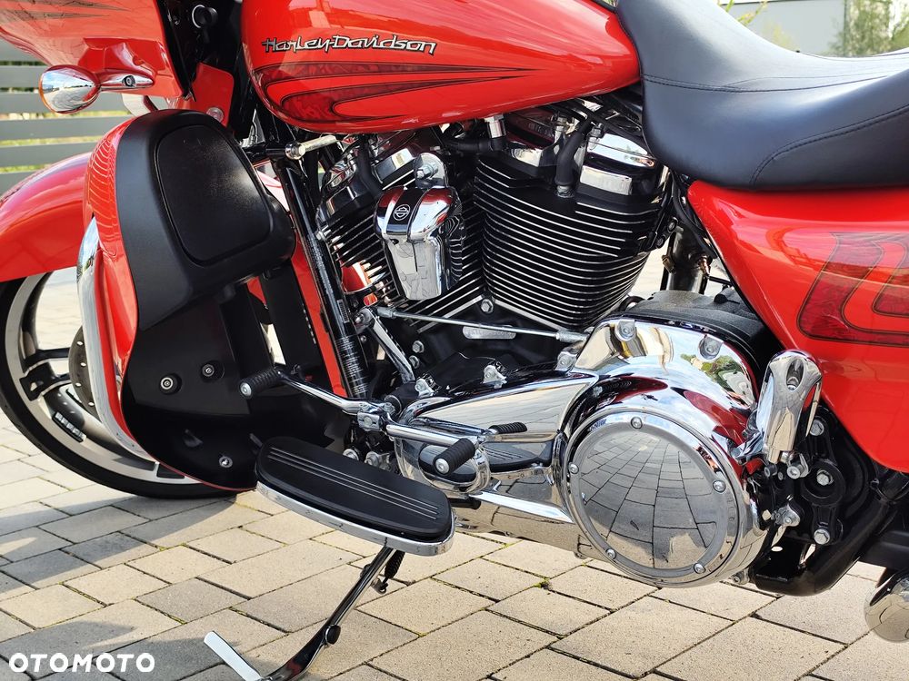 Harley-Davidson Touring Road Glide - 14