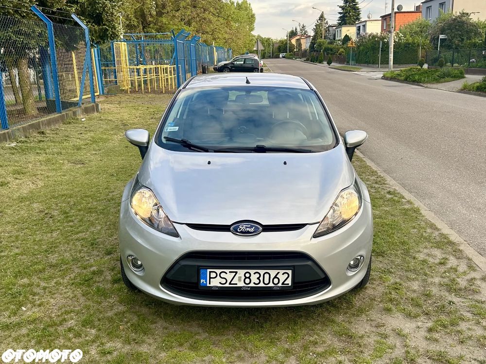 Ford Fiesta 1.25 Ambiente EU5 - 1