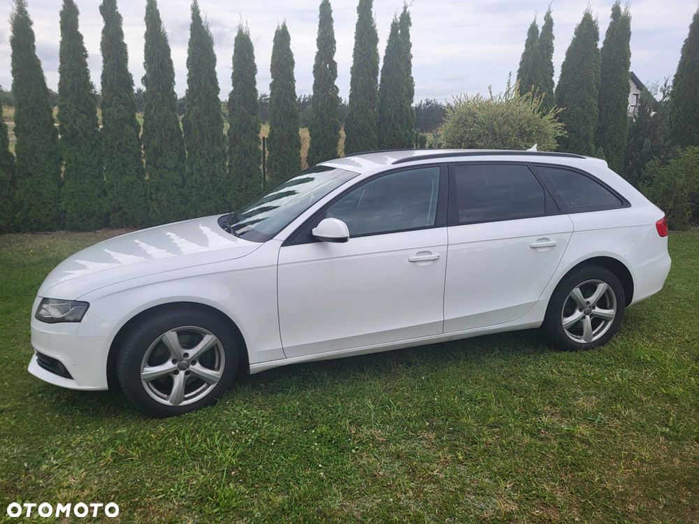 Audi A4 Avant - 4